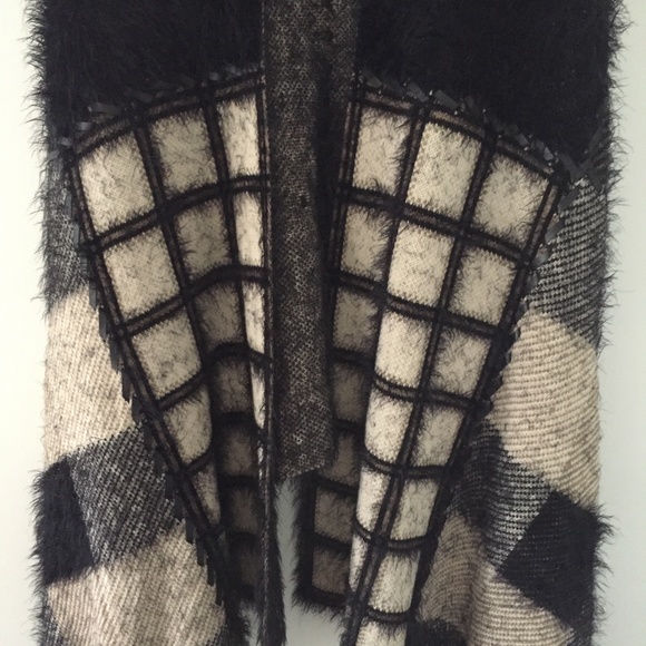 BCBGMaxAzria Cozy Sleeveless Shrug - Picture 3 of 16